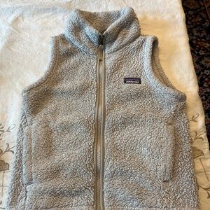 Patagonia Kids Grey Sherpa Fleece Vest Size Small (7-8)